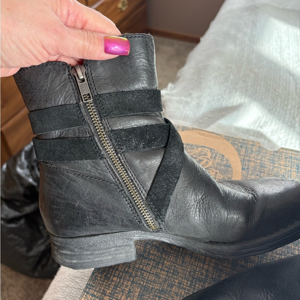 Black Born Booties - Picture 4 of 11